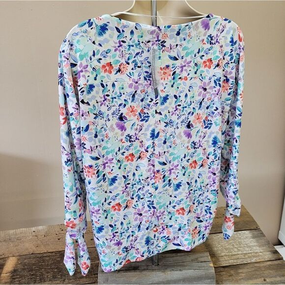 The Limited split sleeve top - Picture 7 of 9